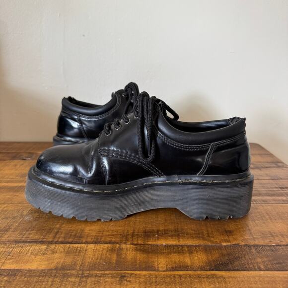 DR. MARTENS 8053 QUAD BLACK SMOOTH LEATHER PLATFORM SHOES WOMENS SIZE 9 - Picture 2 of 5